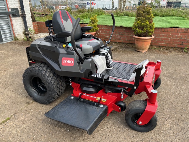 KUBOTA F3890 Out Front Mower and ride on mowers for sale across England, Scotland & Wales.
